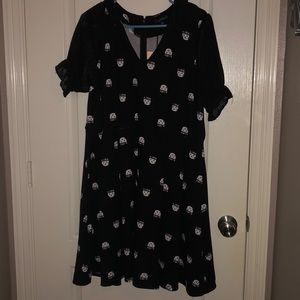 Unique vintage- cat face dress. Sheer sleeves